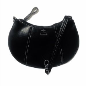🖤 Kathy Van Zeeland Clutch